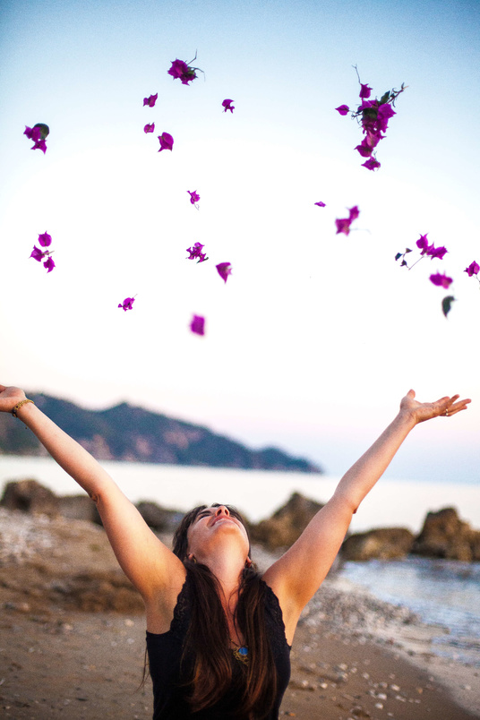 Erbluehen-Kalia-Yoga-Coaching